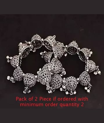 Samridhi DC Silver Bangle ( Pack of 1 )