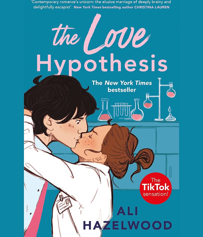 THE LOVE HYPOTHESIS: Tiktok made me buy it! The romcom of the year! Paperback 21 October 2021 by Ali Hazelwood
