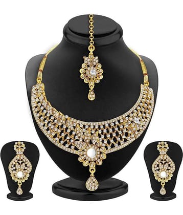 Sukkhi Golden Alloy Necklace Set With Maang Tika