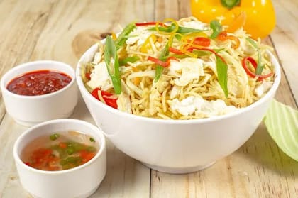 Egg Noodles With Veg Manchurian