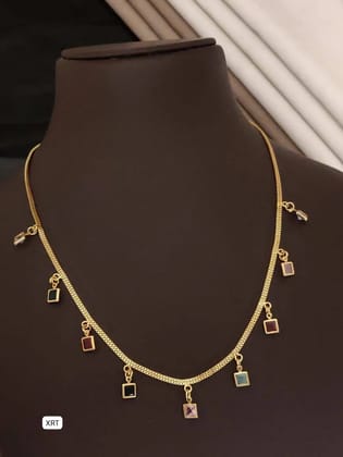 Gold necklace. Design 4