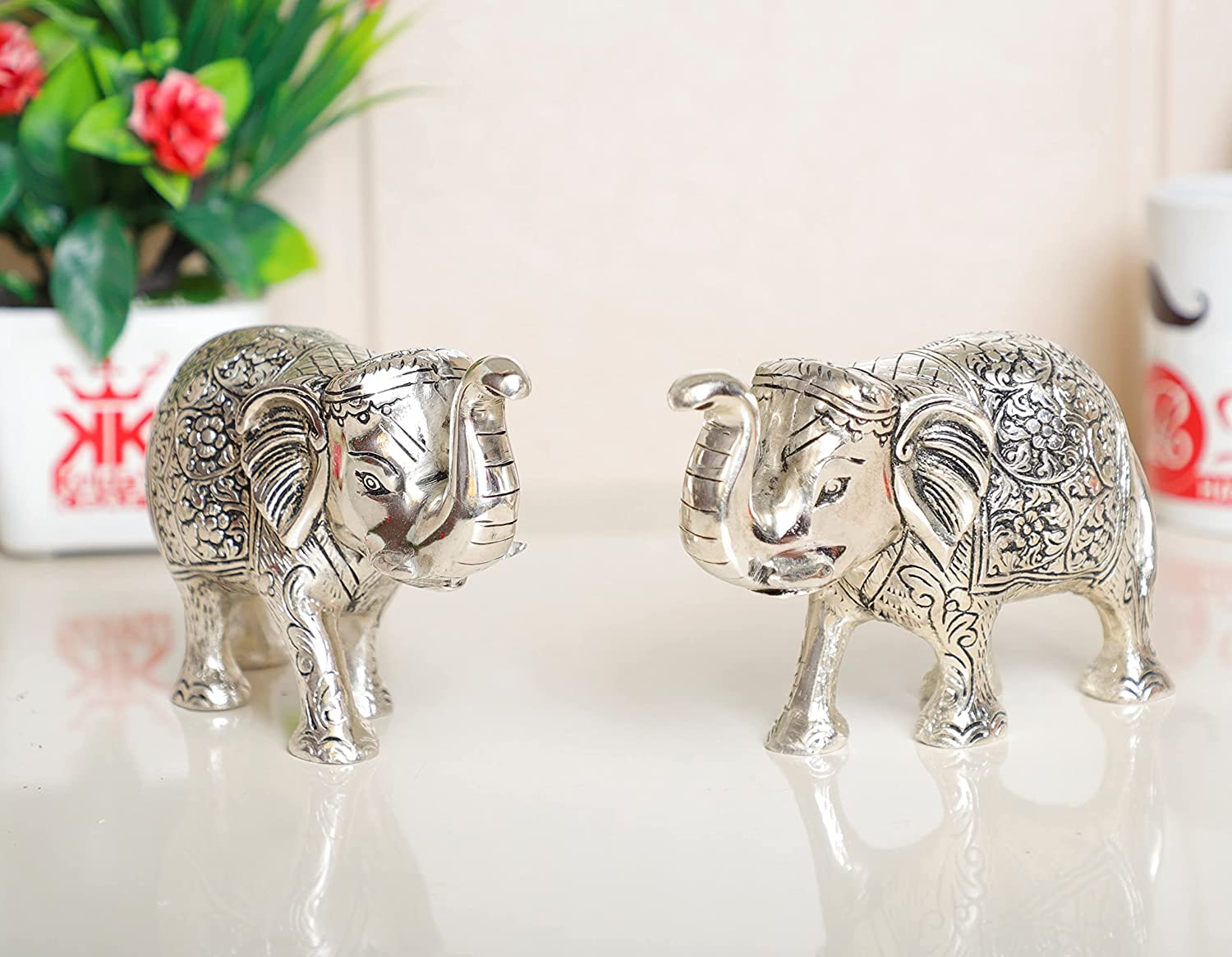 DreamKraft Metal Elephant Polish Set for Showpiece (Silver, Medium) - 2 Pieces