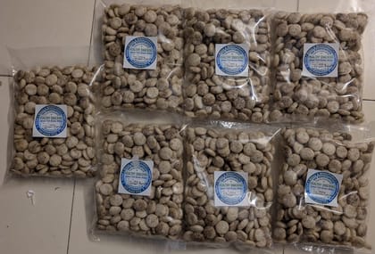 HV ASSOCIATES Healthy Snacking Jowar Puffs (100g) | Khatta Mitha Flavour | Light & Crispy Sorghum Puffs | Gluten-Free Snack