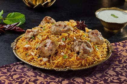 Spicy Mehfooz Makhmali Murgh Biryani(Murgh Afghani Tikka Biryani) Spicy Mehfooz Makhmali Murgh Biryani(Murgh Afghani Tikka Biryani)