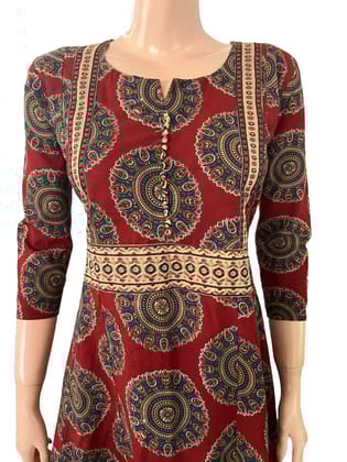 Kalamkari Cotton Paneled Y neck Kurta with Potli Button Details, Maroon,  KK1082-S