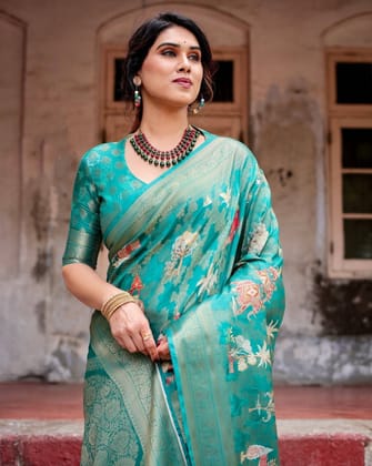 Elegant Teal Green Banarasi Silk Saree with Intricate Zari Weaving and Tassels-Regular