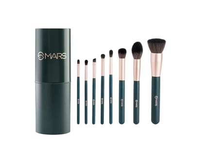 MARS Tools of Titan Brush Set of 8 with Holder, Face & Eyes Makeup Brush Set with Ultra Soft Bristles - PACK OF 8 MARS Tools of Titan Brush Set of 8 with Holder, Face & Eyes Makeup Brush Set with Ultra Soft Bristles - PACK OF 8