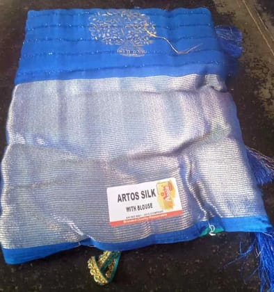 Exquisite Silk Sarees Embrace Elegance