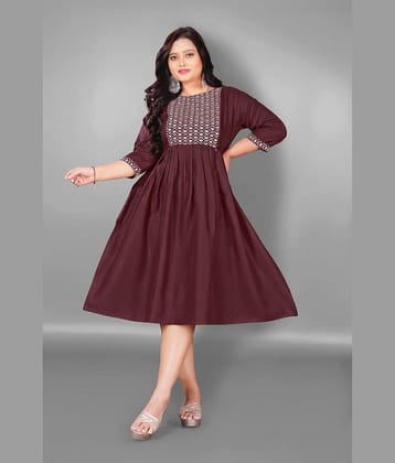 Hetsa Women Cotton Blend Embroidered Anarkali Kurti ( Maroon )