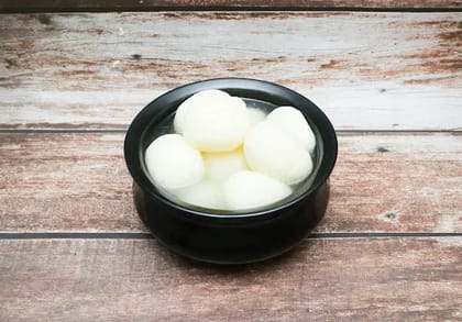 Sponge Rasgulla [2 Pieces]