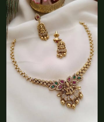 ROFARWORD Gold Brass Necklace Set ( Pack of 1 )