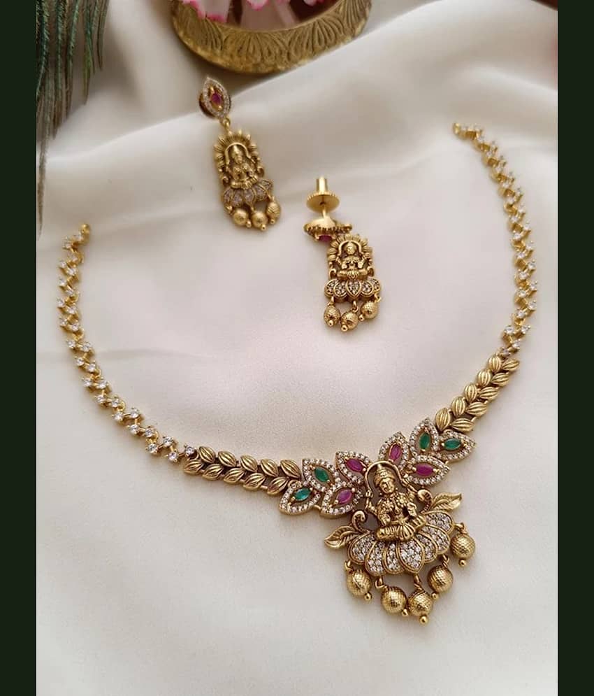 ROFARWORD Gold Brass Necklace Set ( Pack of 1 )