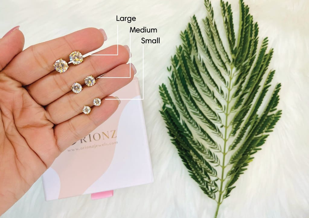 Round Solitaire Studs