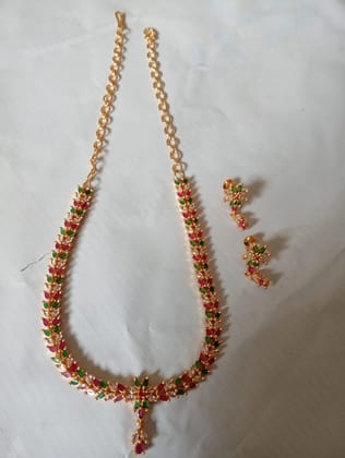 Elegant Gold Plated Necklace Set