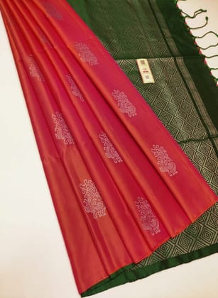 Women's Borderless Kanjivaram Silk Sarees with Unstitched Blouse (Red)