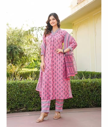 Vaamsi Women Rayon Printed Straight Kurti With Pants ( Pink )