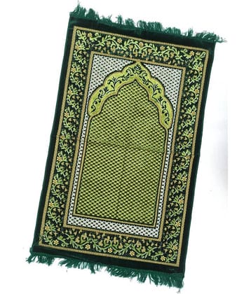 ALRAZA LOOMS Green Single Anti-skid Velvet Prayer Mat ( 110 X 70 cm )