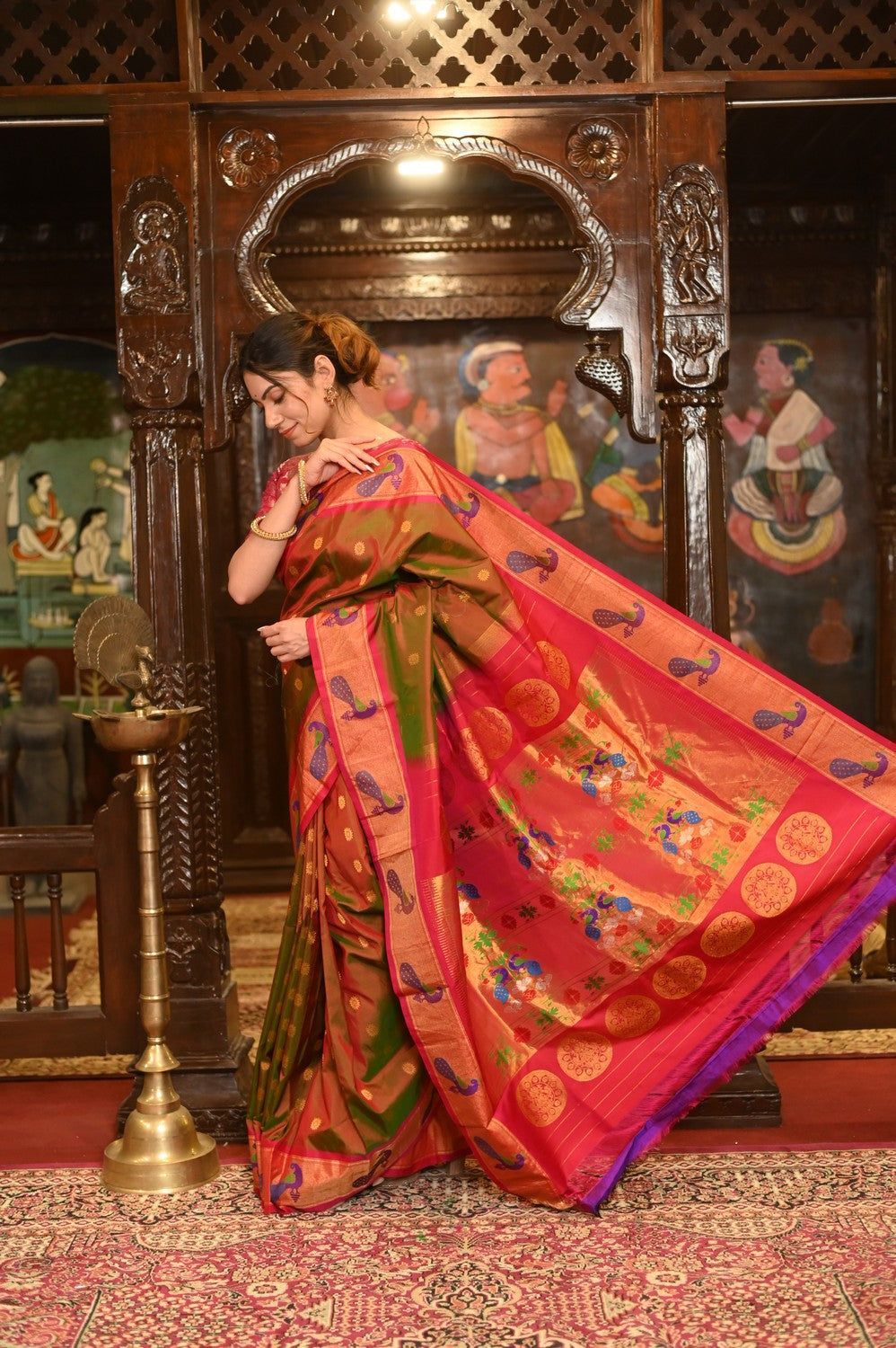 ROYAL WEAVE! Authentic Pure Silk Handloom Dual Tone Red Green Maharani Paithani With Exclusive Peacock Border