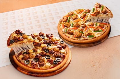 2 Medium Non Veg Pizza