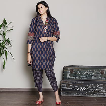 Block printed navy blue embroidered kurta set with dhoti pants-XS