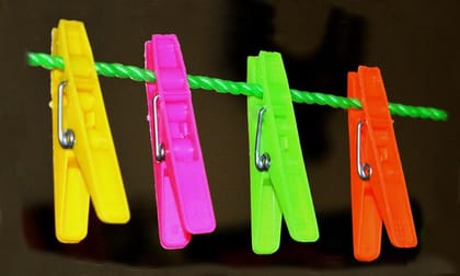 Free Cloth Peg/Clothes Clip/Cloth Drying Pins/Pegs for Hanger/Rods/Ropes/Drying Clothes Free Cloth Peg/Clothes Clip/Cloth Drying Pins/Pegs for Hanger/Rods/Ropes/Drying Clothes