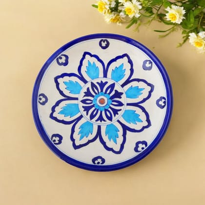 Blue Pottery Floral Pattern Decorative PlateWhite & Blue8 Blue Pottery Floral Pattern Decorative PlateWhite & Blue8