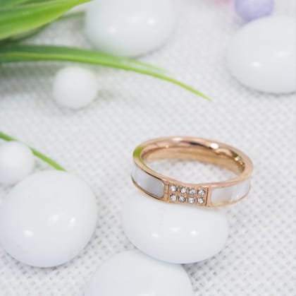Stainless Steel Rosegold Plated White Shell Finger Ring- FR