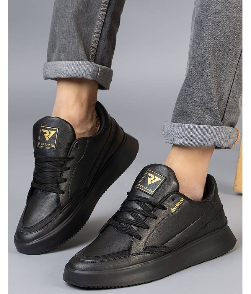 RUN SEVEN White Men's Sneakers