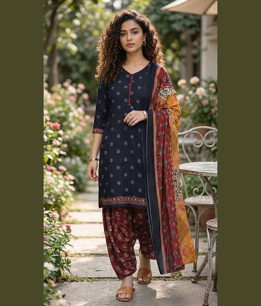Rajnandini Women Cotton Blend Printed Straight Kurti With Patiala Salwar ( Black )