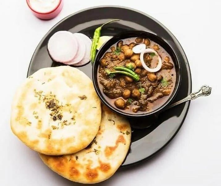 Chhole kulche plain