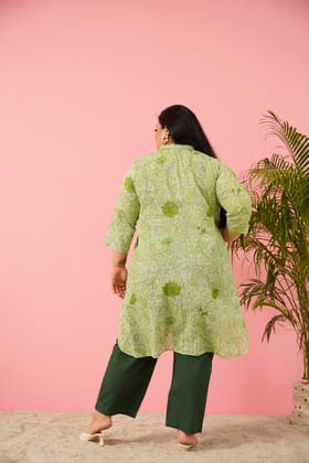 Blooming Harmony: Cotton Co-Ord Set in Green Blooming Harmony: Cotton Co-Ord Set in Green