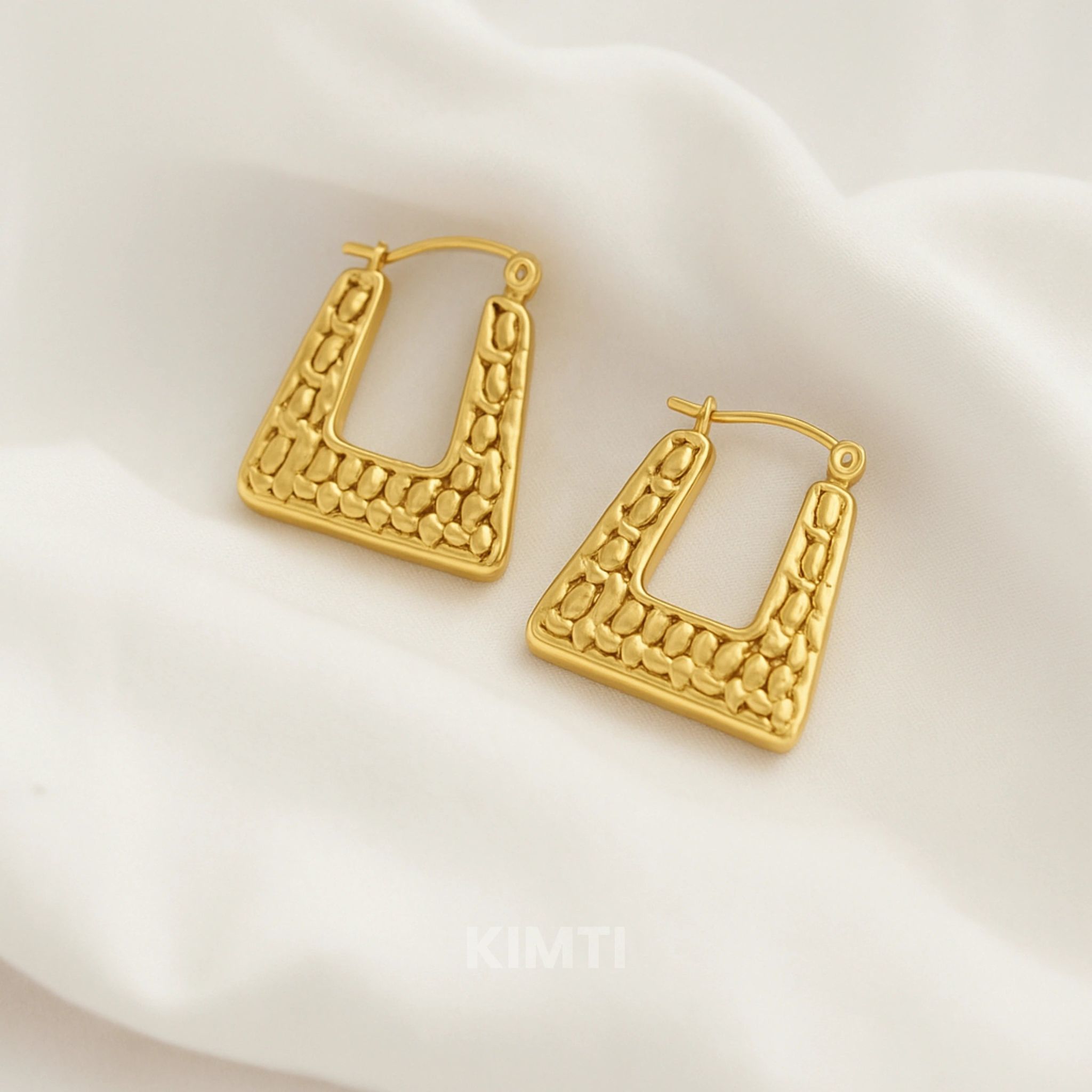18K Gold Plated Golden Glamorous Love Hoops Anti Tarnish Earring