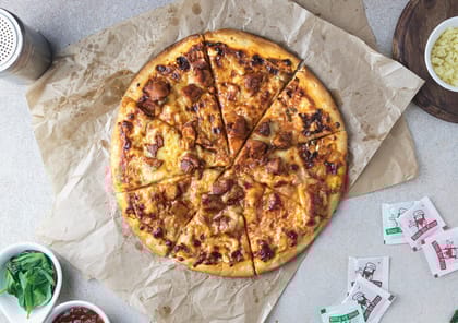 Dumdaar chicken tikka pizza