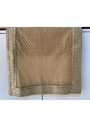 GOLDEN NET CHICKEN STOLE