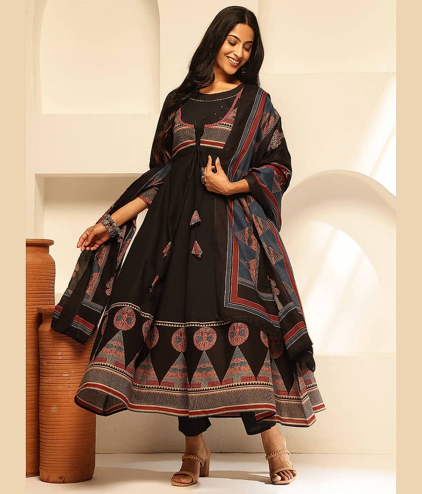 Vbuyz Cotton Printed Kurti With Pants Women's Stitched Salwar Suit - Black ( Pack of 1 )