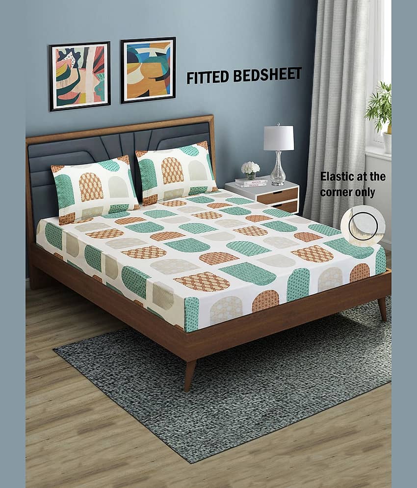 Home Candy Microfibre Geometric 1 Bedsheet with 2 Pillow Covers - Multi