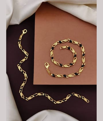 Shivay Fashion Gold Anklets ( Pack of 1 )