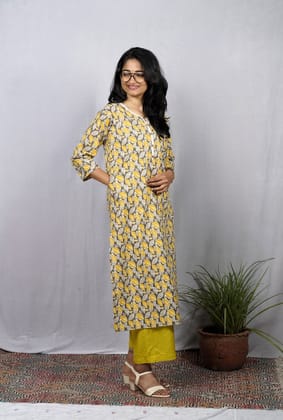 Rivaaj Ethnic Kusum Straight Kurta (Size M) | Pure Cotton Yellow Daily Wear | 3/4 Sleeves Split V-Neck | Breathable Ethnic Top