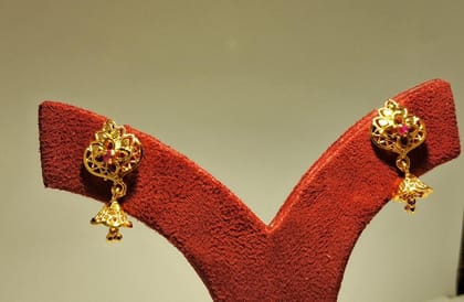 EARING GP