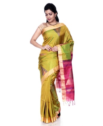 Green Kanchipuram Silk Saree with Dark Pink Pallu