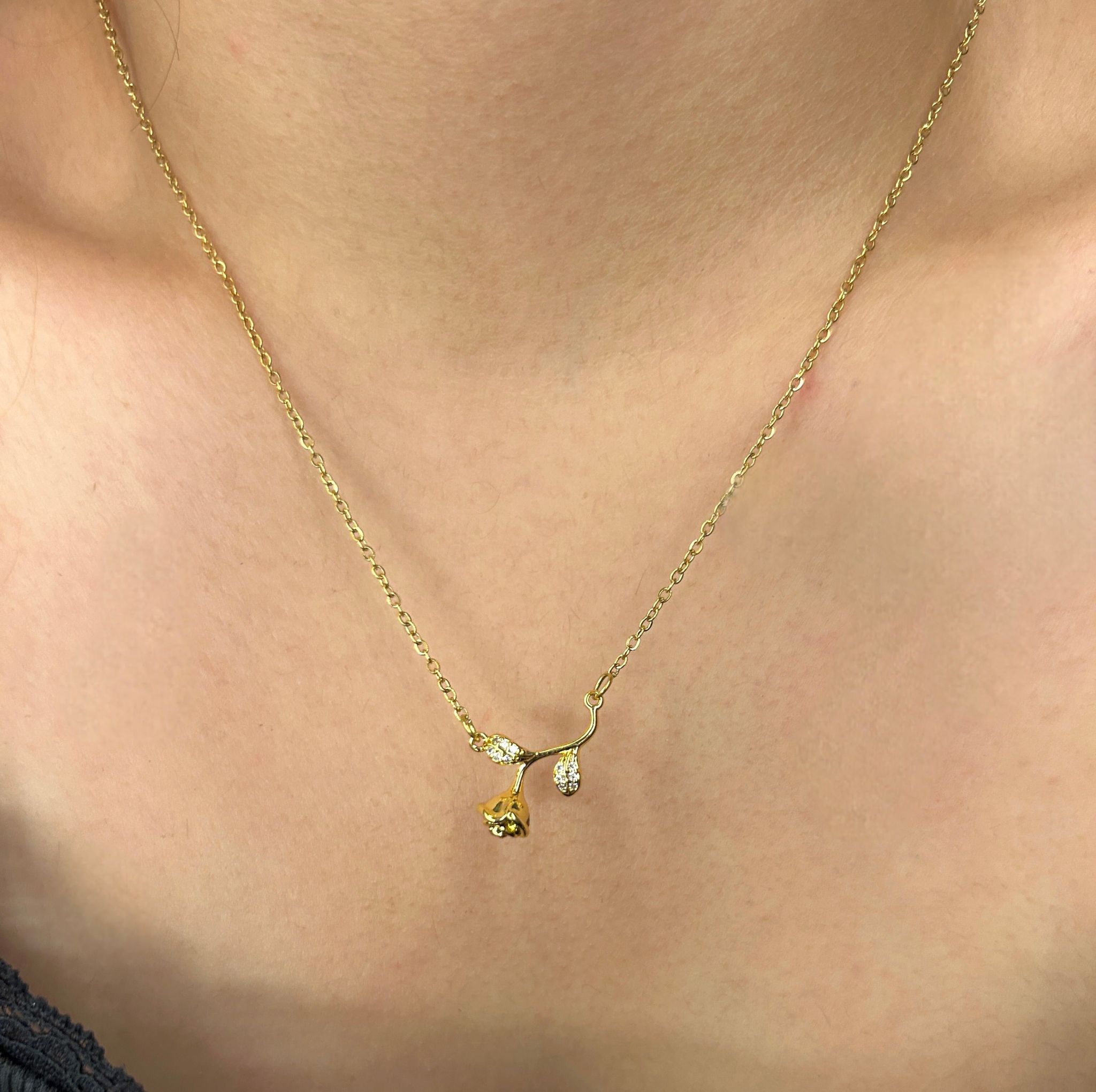 Rosette 18k Gold Plated Necklace