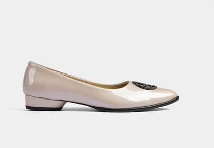 MIRELLA WOMEN LOAFERS IN BEIGE PATENT LEATHER-EU 36/UK 3