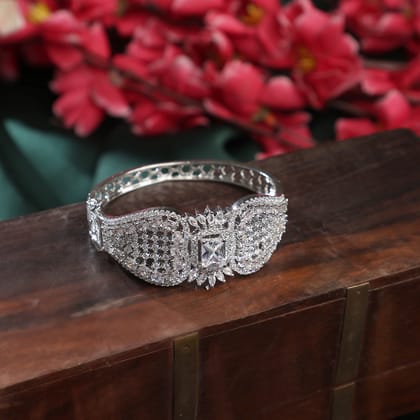 Divine Cubic Zirconia Kada Bracelet-White / Rhodium / Free Size