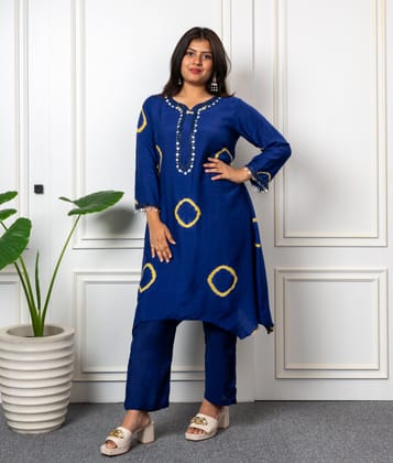 Pure muslin tie & die kurta with pant set with delicate work on the neck-XL