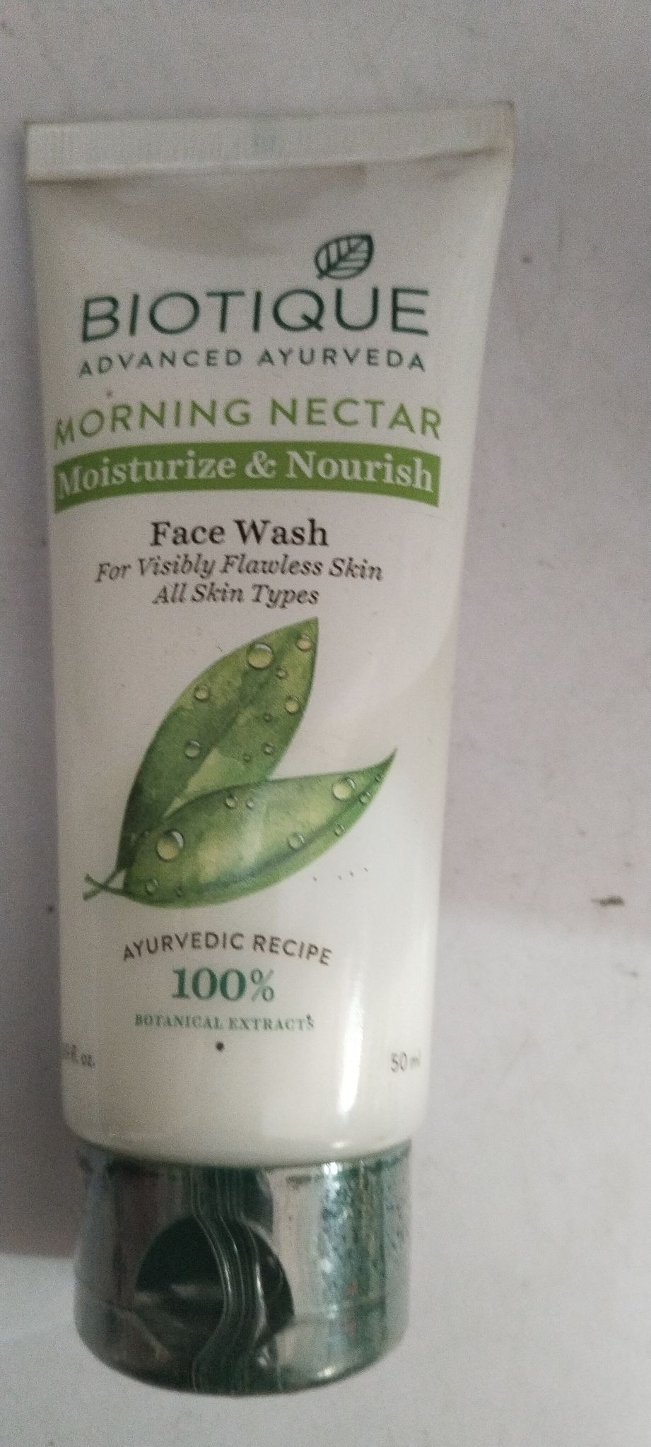 Biotique Advanced ayurveda Morning nectar Face wash 