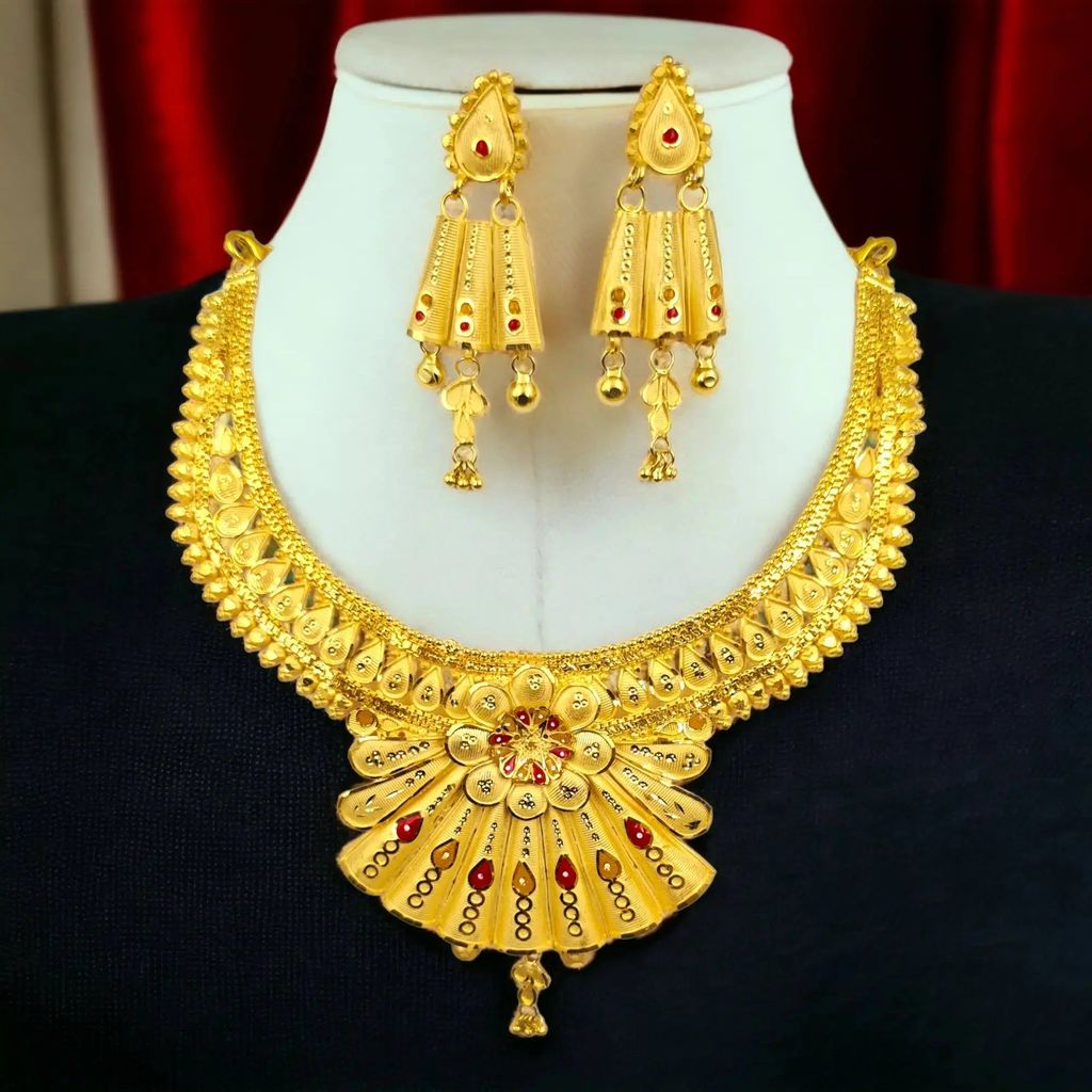 One-Gram Gold-Plated Choker Necklace Set with Unique Design
