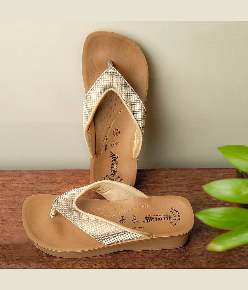 Aerowalk Beige Women's Slipper