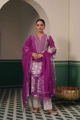Periwinkle Charm Dupatta-Violet
