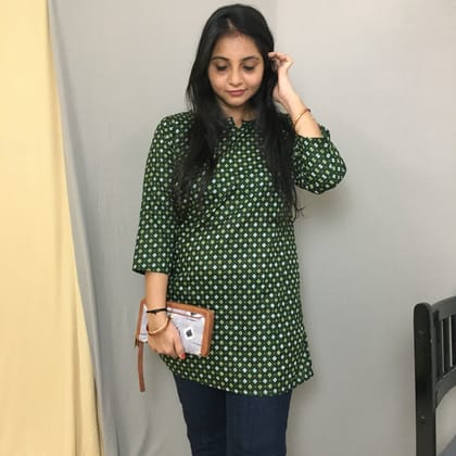 Green Dots Bandhani Short  Kurti  - Pure Cotton-34 - XS