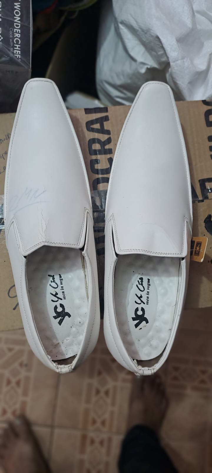 PU form finish  Shoes